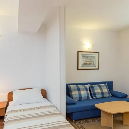 Milanovic - Premium Studio With Terrace And Garden View Cavtat